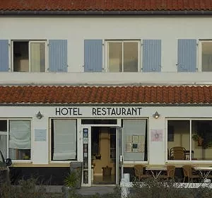 L'hôtel depuis la dune