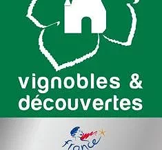 logo_vignoblesetdecouvertes-web-235x300-2.jpg